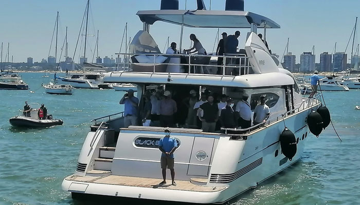 Paseos en Lancha a isla Gorriti, Isla de Lobos